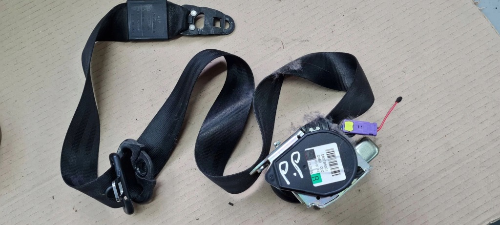 Купити A6 c6 рестайлінг  ремінь безпеки правий перед 4f0857706a