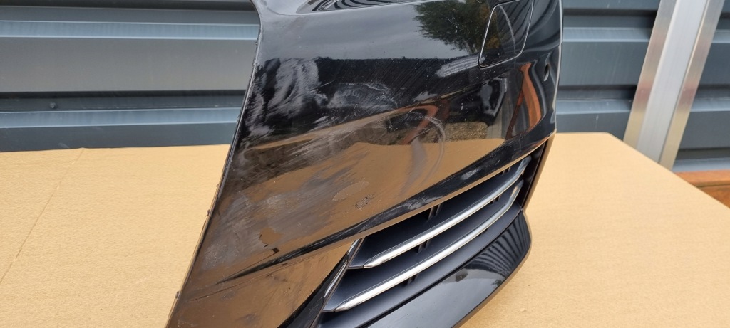 Audi a4 b9 8w0 бампер перед оригінал h097 Зі Шроту