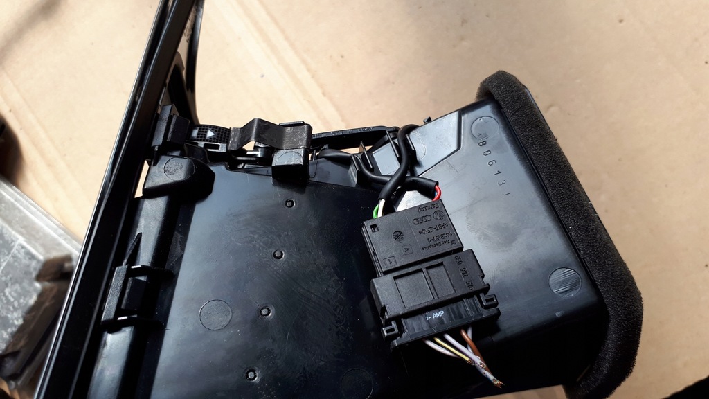 фото №9, S7 4g a7 решітка обдув консолі ліва a6 c7 s6