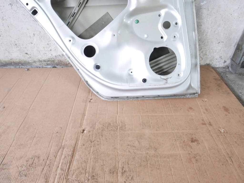 Двері ліва задній задні la7w vw golf vii 5d універсал 12-16 Доставка