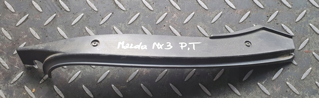 фото №1, Защита молдинг лампы правый задняя mazda mx3