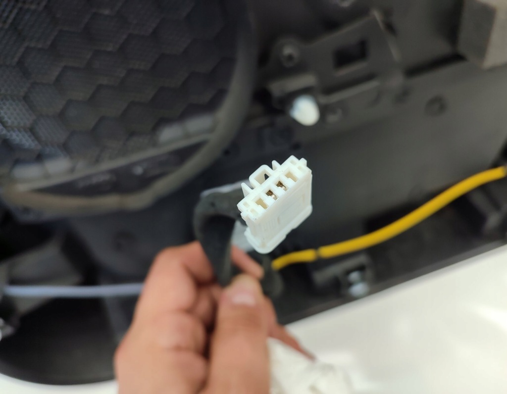 фото №7, Обшивка двері лівий передній citroen c4 grand picasso ii europa