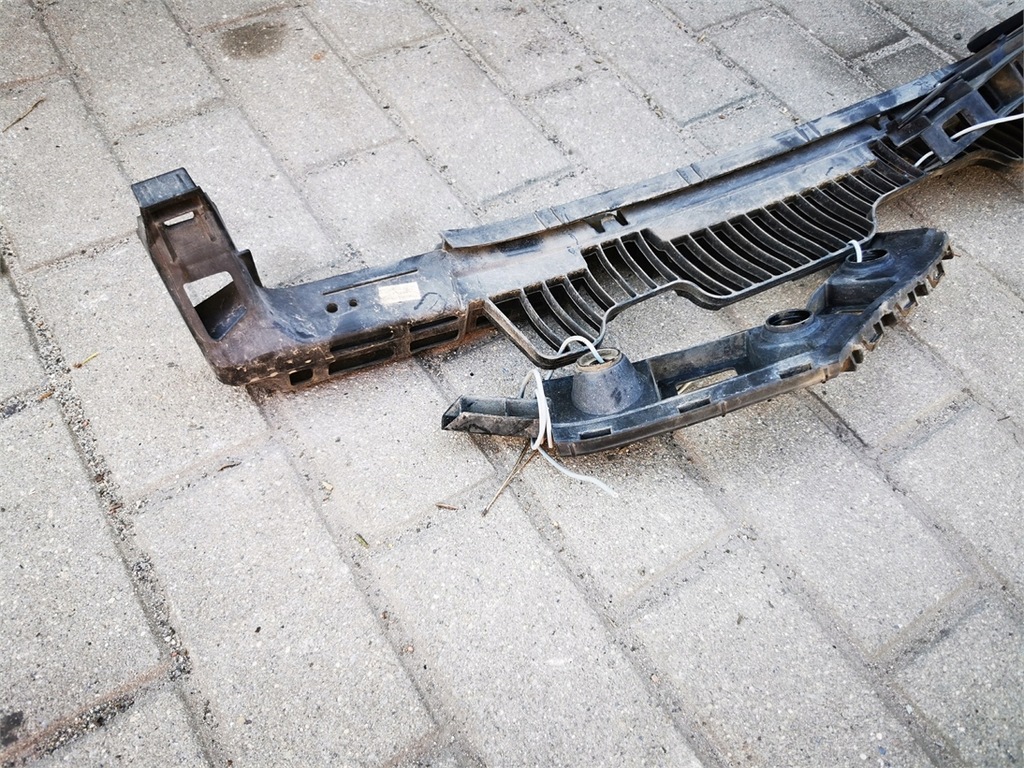 фото №6, Vw golf vii напрямна напрямні бампера задня демонтаж 5g6807863