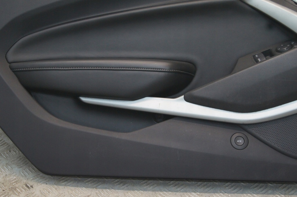 фото №5, Chevrolet camaro vi обшивка дверь левый обивка левая