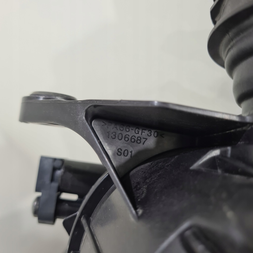 фото №8, Volvo резонатор 31657534 датчик 31493966 xc60 xc90 v60 s60 mild hybrid