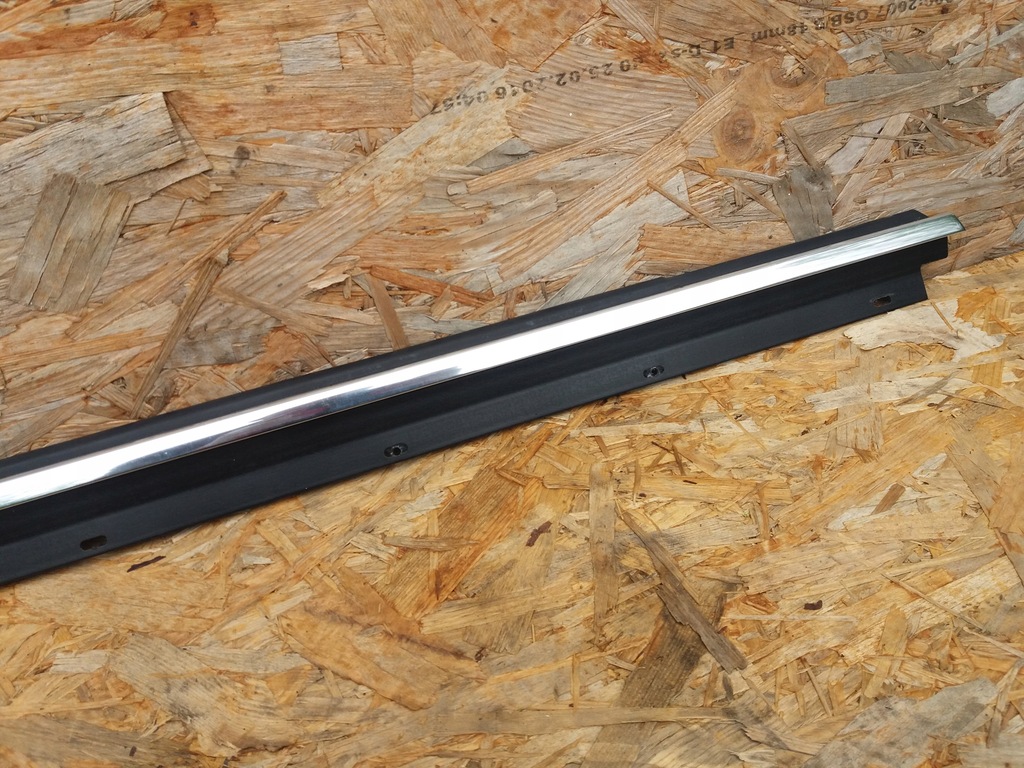 фото №4, Молдинг скло хром перед права audi a6 c5