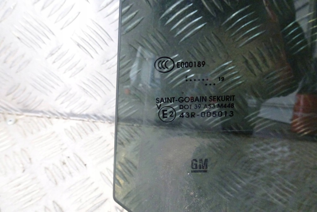 Opel grandland x стекло дверь задний  задняя левая 2018- Доставка