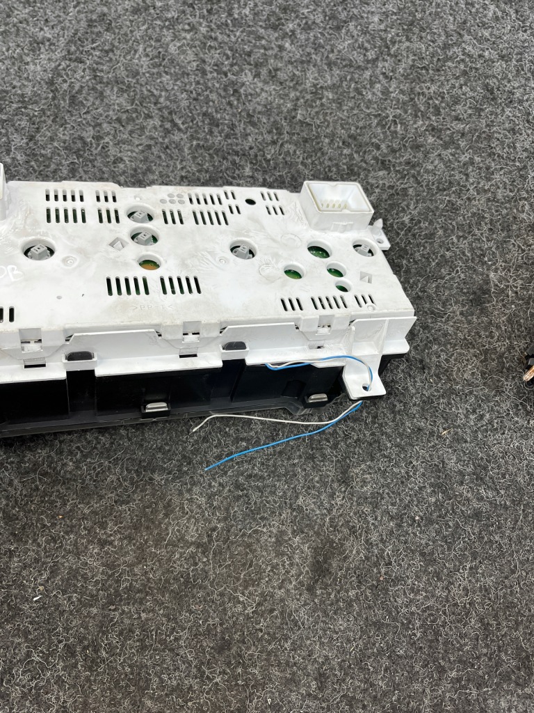 Chrysler pt cruiser 2.0b панель приборы 04671816ac Оригинал