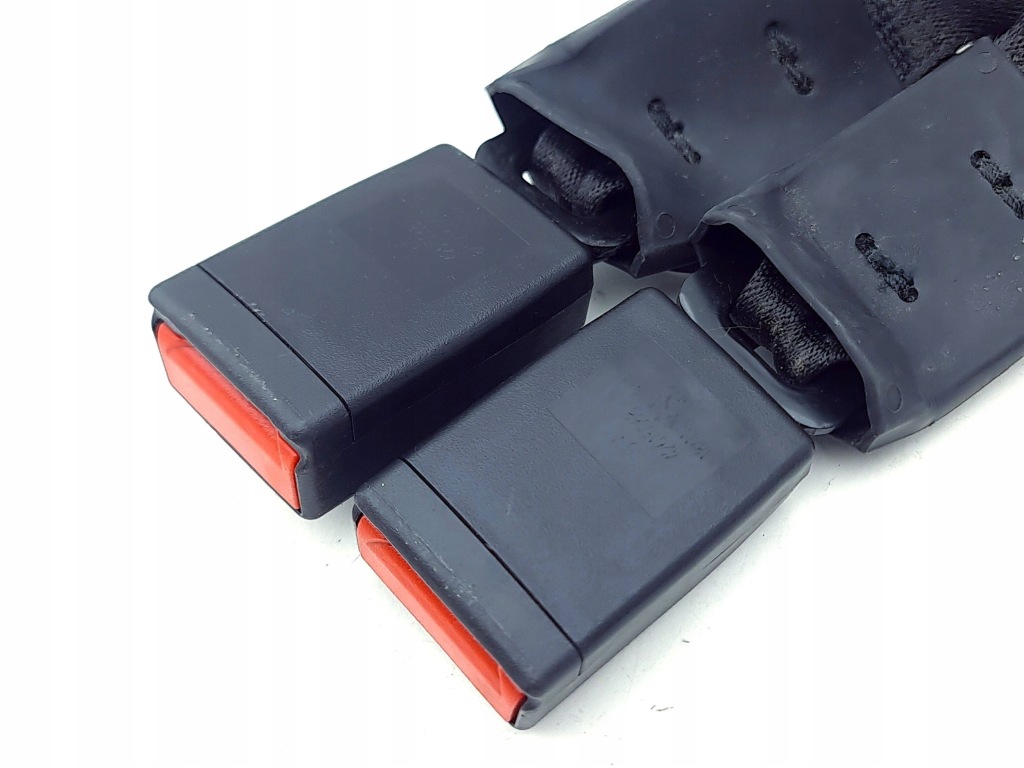 Opel mokka x пряжка поперечина заднего 2018 42615068 Недорого