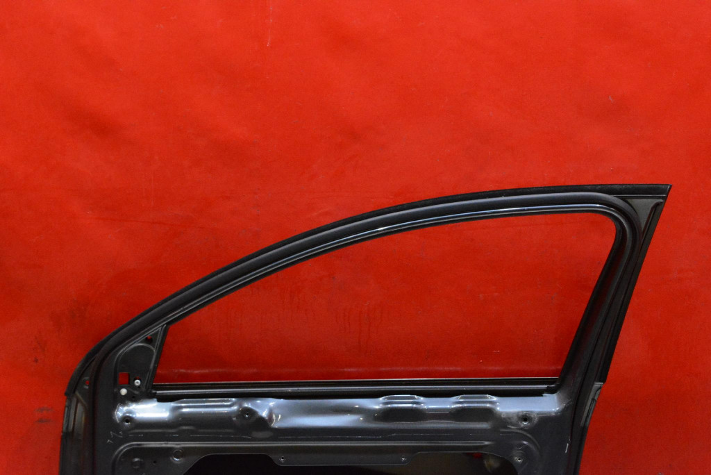 Дверь правое перед передние lk7x vw passat b7 универсал 10-15 в Украине