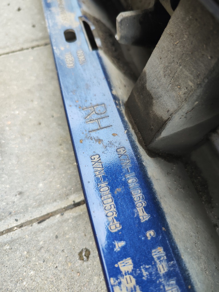 фото №13, Молдинг поріг права jac jaguar xe x760 2016