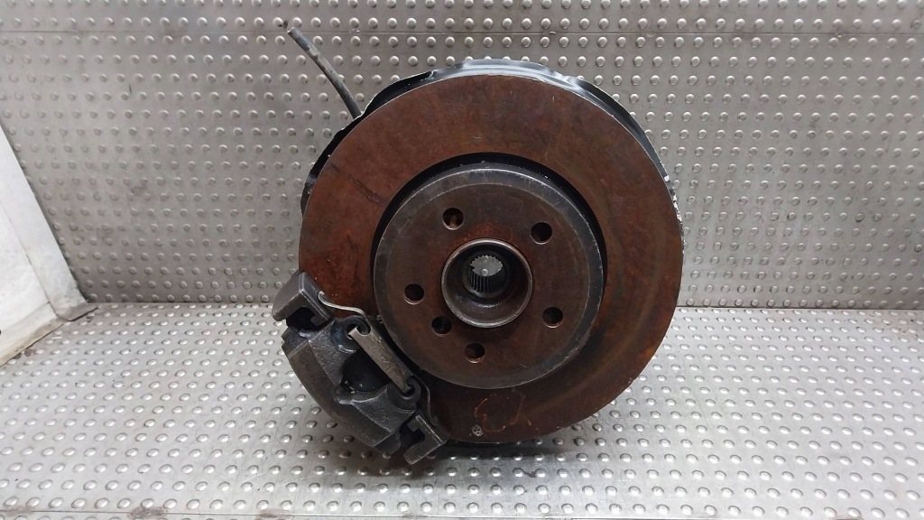 фото №1, Поворотный кулак ступица суппорт правый перед 3450560 bmw x3 e83