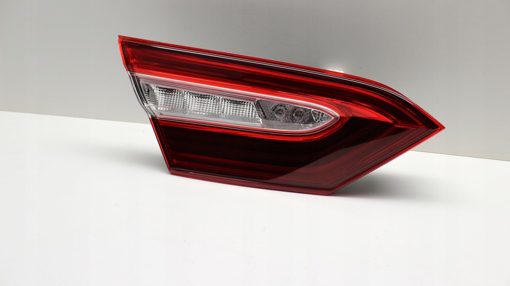 фото №7, Toyota camry ix sedan - лампа задняя левая led 2018+