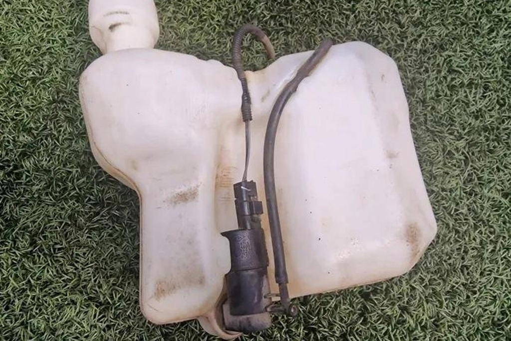 фото №9, Бачок омивача renault master iii фургон fv 2891000023r 2.3l