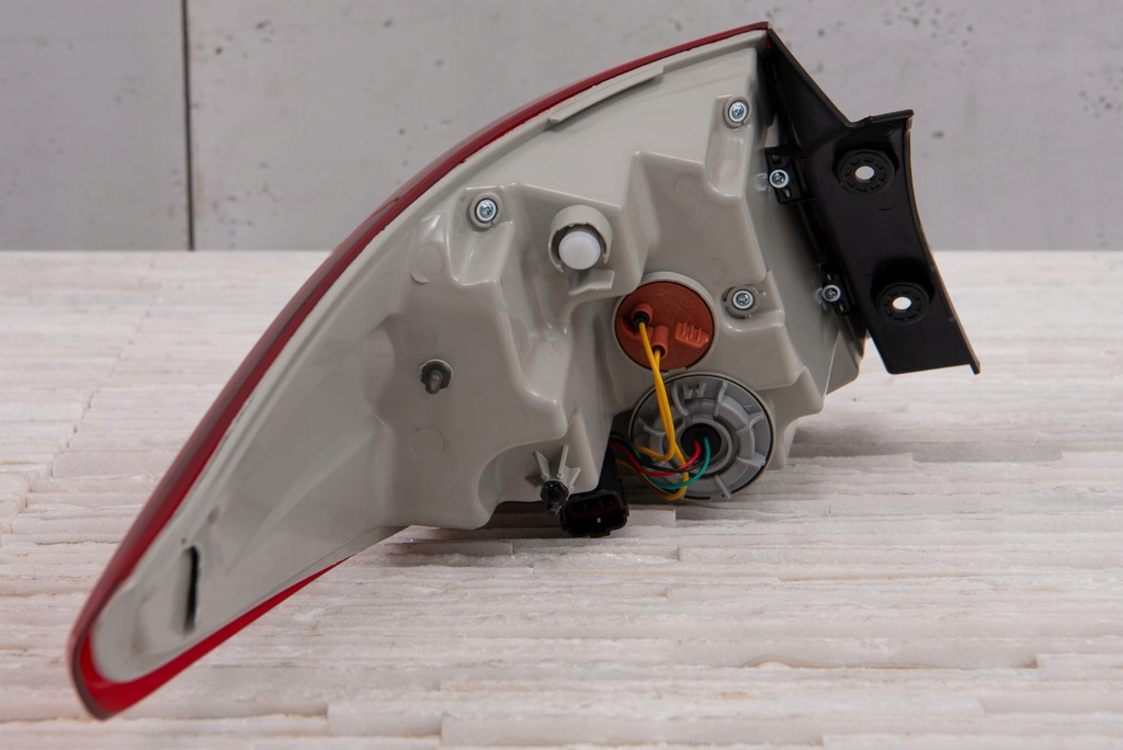 фото №11, Hyundai ix35 lm 2013-2015 лампа кузовная led задняя правая 924022y500