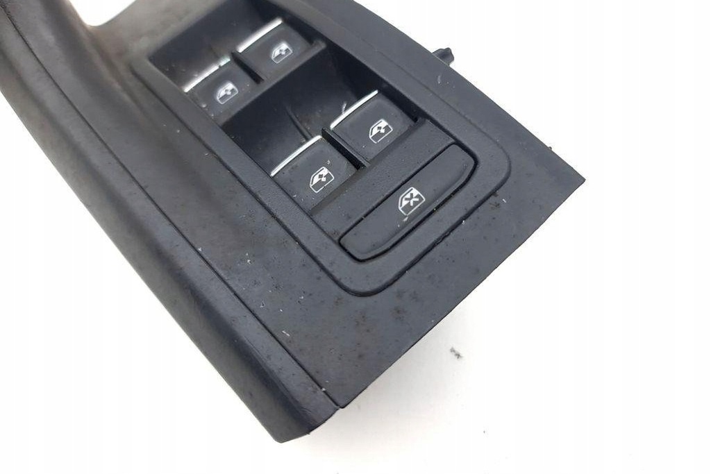 фото №8, Кнопка управление окон задних правых дверь seat ateca kh7 5g0959857g