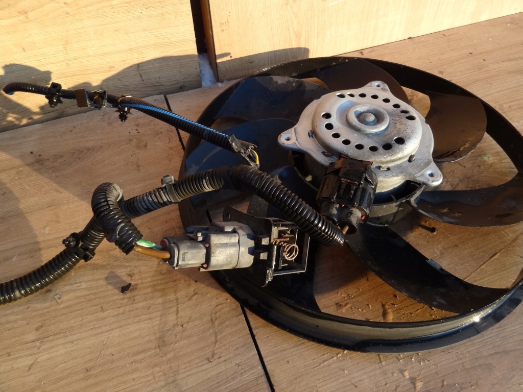 фото №3, Ford ecosport 2014 1,5 tdci вентилятор вентилятор радиатора оригинал