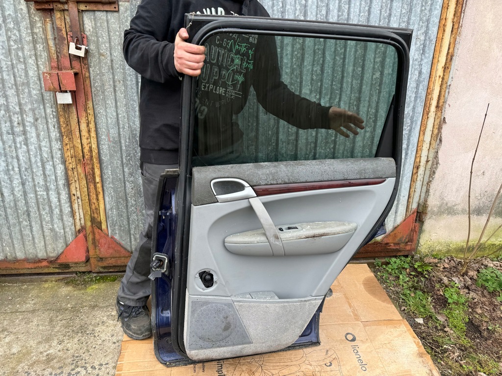 фото №7, Porsche cayenne 7l дверь задние правое полный