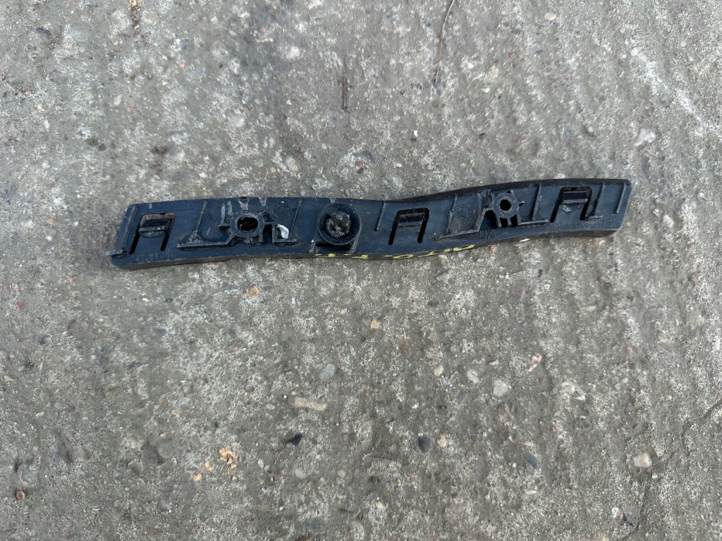 Купить Направляющая бампера задний  правый 50510526 alfa romeo mito