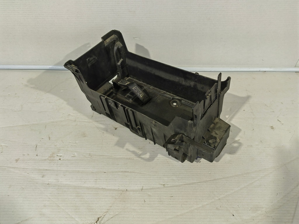 Купить Opel insignia a 2.0cdti biturbo основание аккумулятор