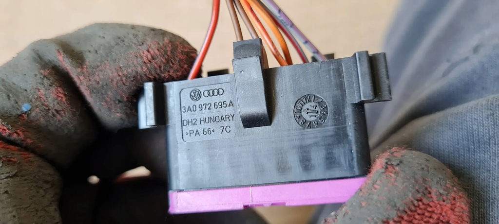 фото №9, S3 8v sedan a3 штекер разъём obd 3a0972695a a4 b8 q5 q3