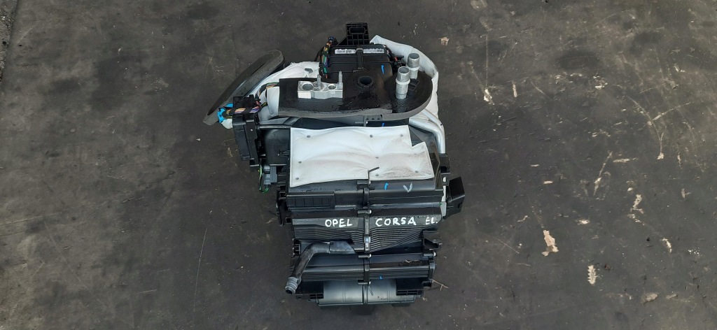 фото №1, Opel e-corsa corsa f opel отопитель 9830698180