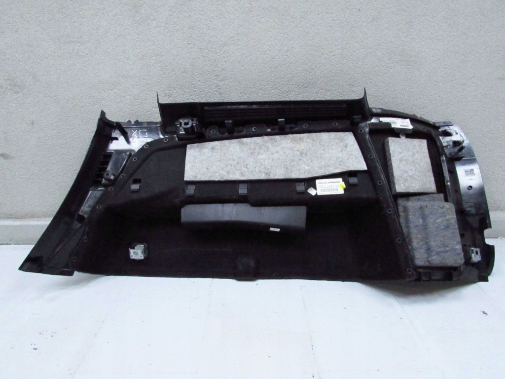Купити Volvo xc90 рестайлінг  карта оббивка багажника задній лівий 39861657 06-14