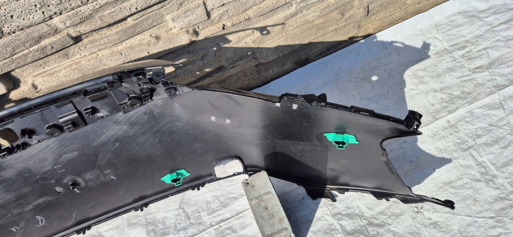 Toyota bz4x 22- бампер перед pdc оригинал в Украине