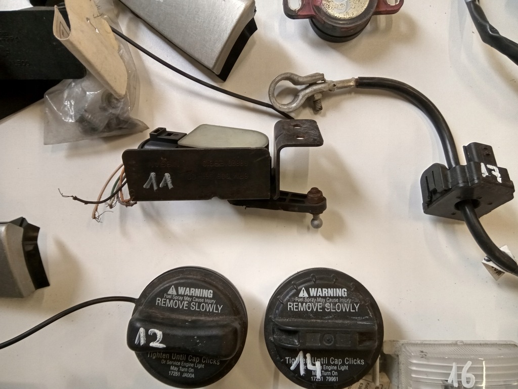 фото №6, Пластик рамка панель крышка вентилятор infiniti g35 g37 nissan 350z