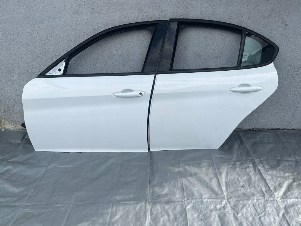 фото №1, Alfa romeo giulia дверь левая передние задние комплект белый 2017-