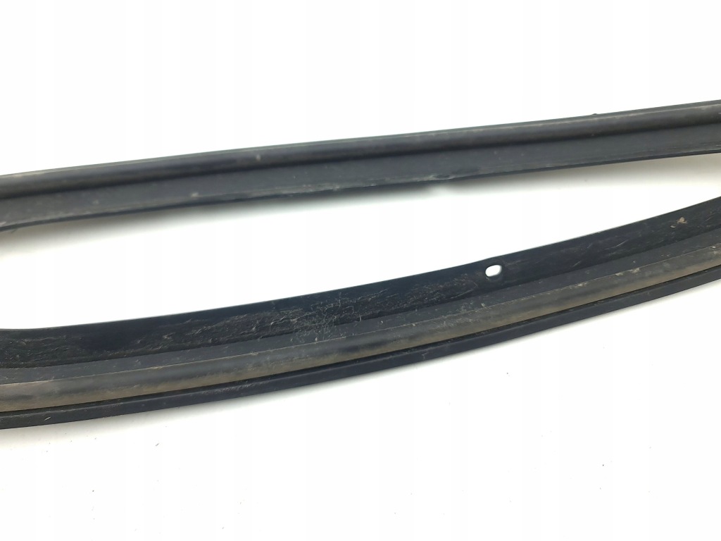 Chrysler grand voyager v 2009 датчик открывания крышки рычаг в Украине