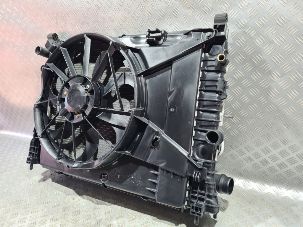 Радіатор води кондиціонера інтеркулер вентилятор opel mokka 1.7 cdti в Україні