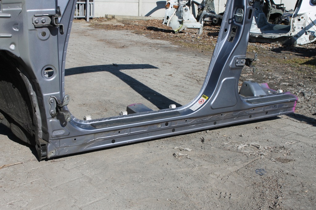 фото №6, Четверть левый перед блок двигателя порог toyota verso 09-18