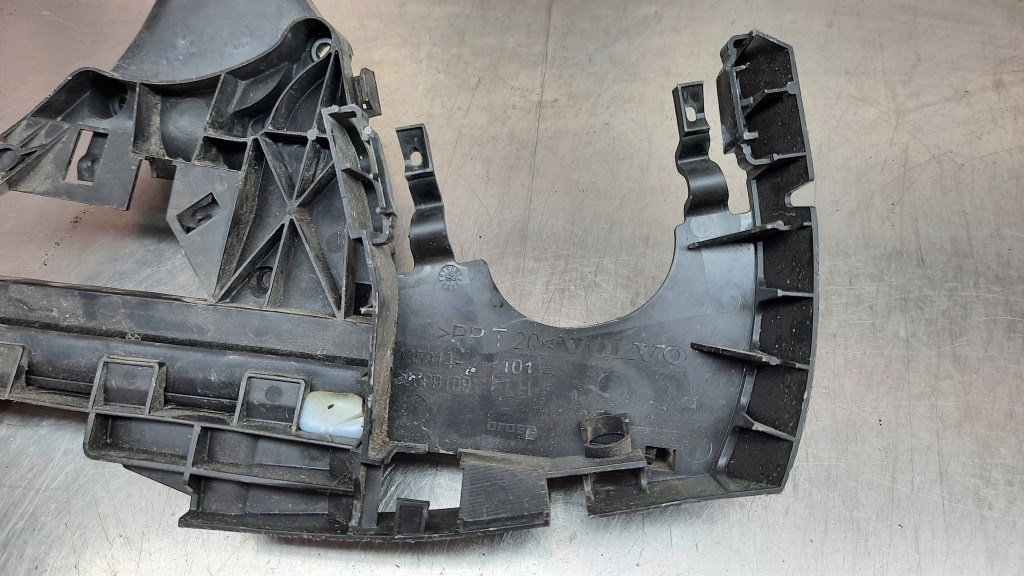 фото №6, Кронштейн защита заглушка замка левый перед 30699109 volvo v50