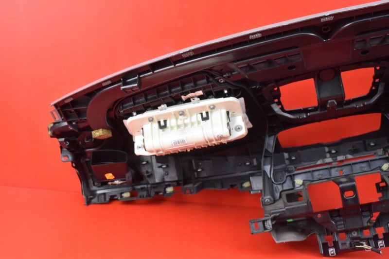 фото №8, Приборная панель консоль приборная панель подушка безопасности eu 681000020r renault megane 3 iii 08-14