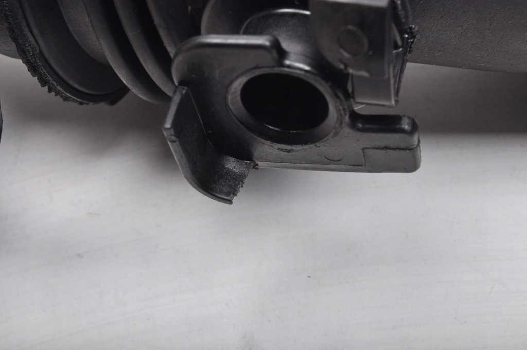 фото №6, Mercedes w117 w176 w246 1.6 труба воздухозаборник воздуха a2700901029