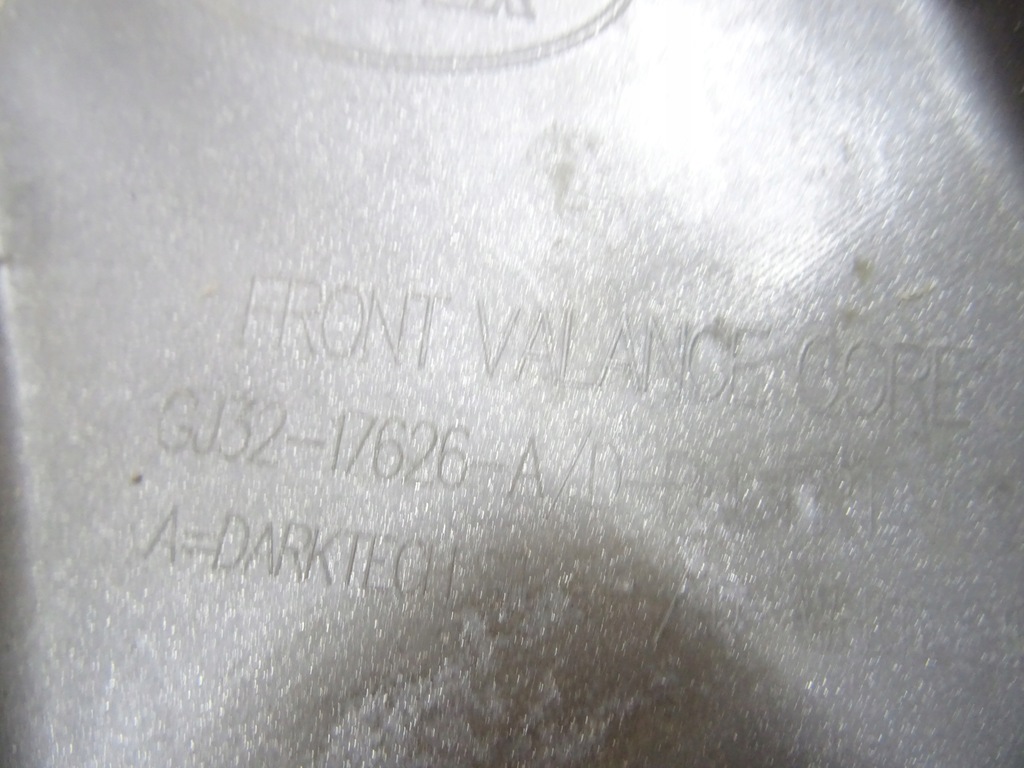 фото №11, Молдинг спойлер бампера перед range evoque lift gj32-17626-a