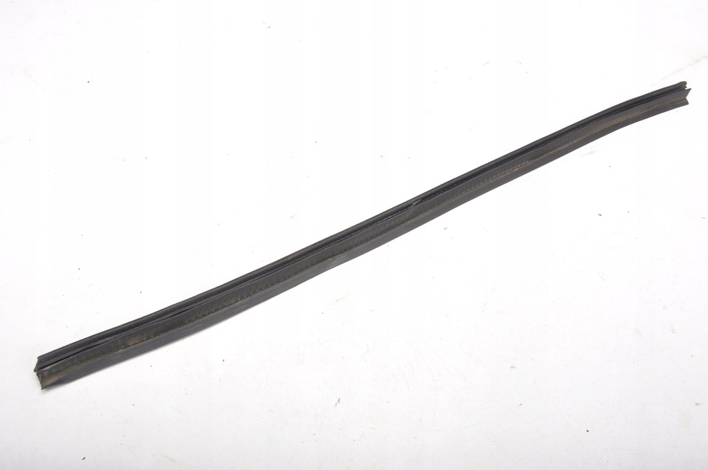 фото №1, Porsche 911 ii 930 молдинг скло двері ліва