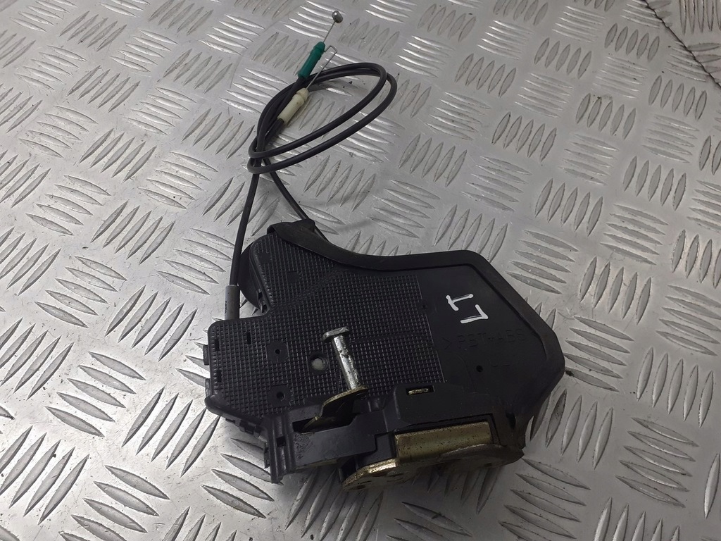 фото №1, Замок дверь левый задняя toyota corolla e12 2pin