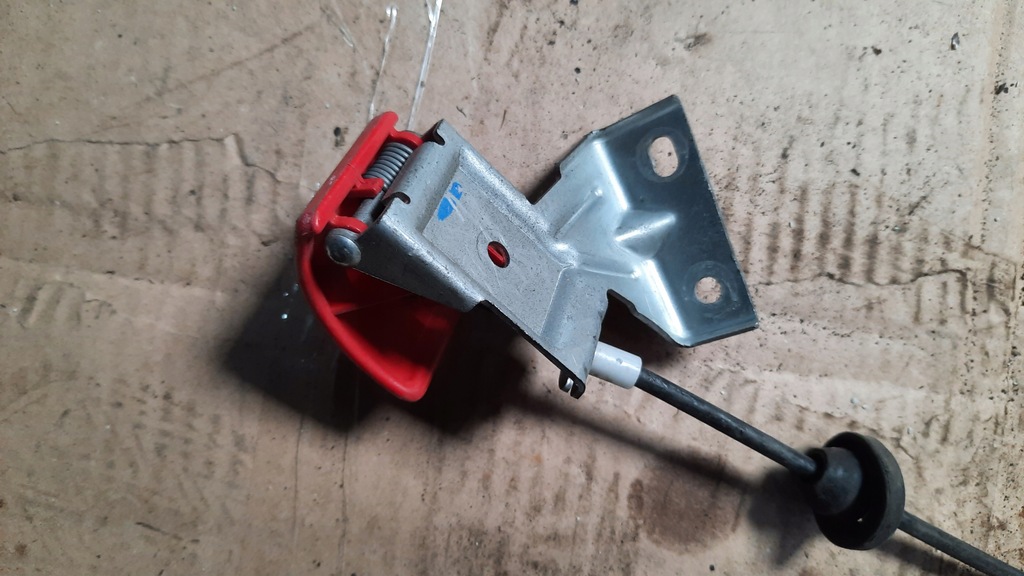 фото №5, Трос открывания капот volvo c30 06-13r