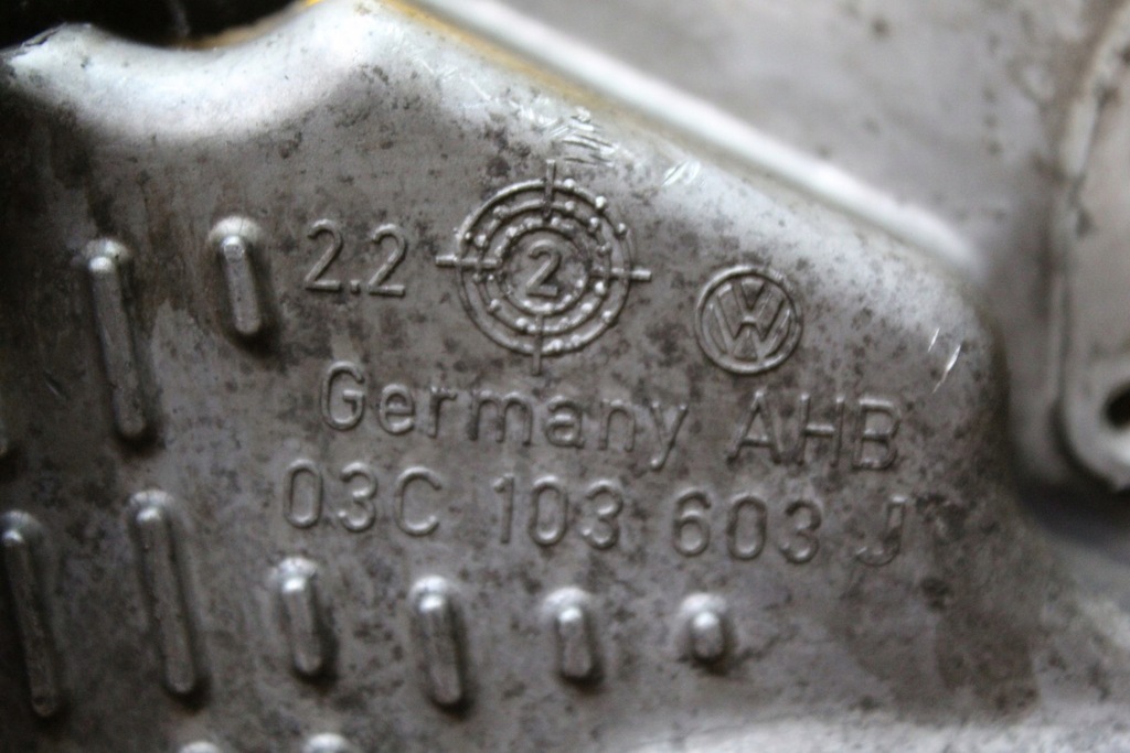 фото №7, Поддон масляная vw golf v blp 1.6 fsi 03c103603j