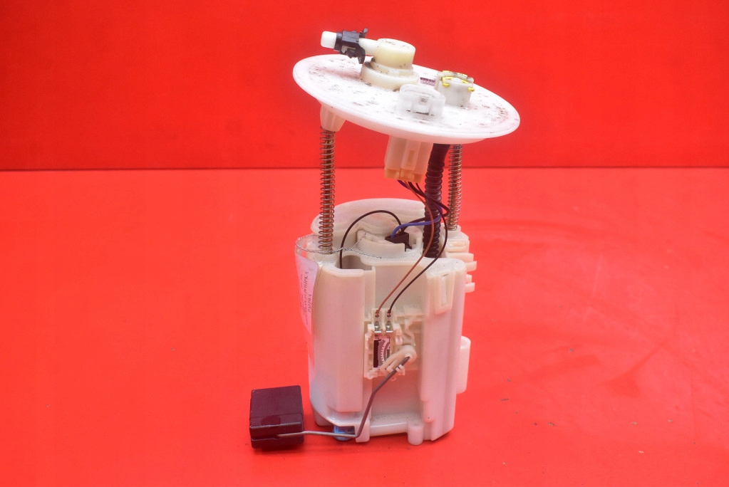 фото №4, Помпа насос топлива 77020-47040 toyota prius 2 ii xw20 1.5 vvti 78 km