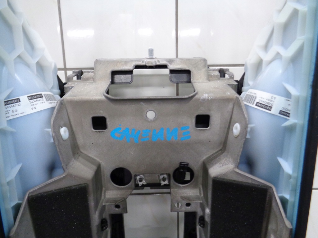 фото №11, Porsche cayenne ii 7p5 14r. туннель подлокотник