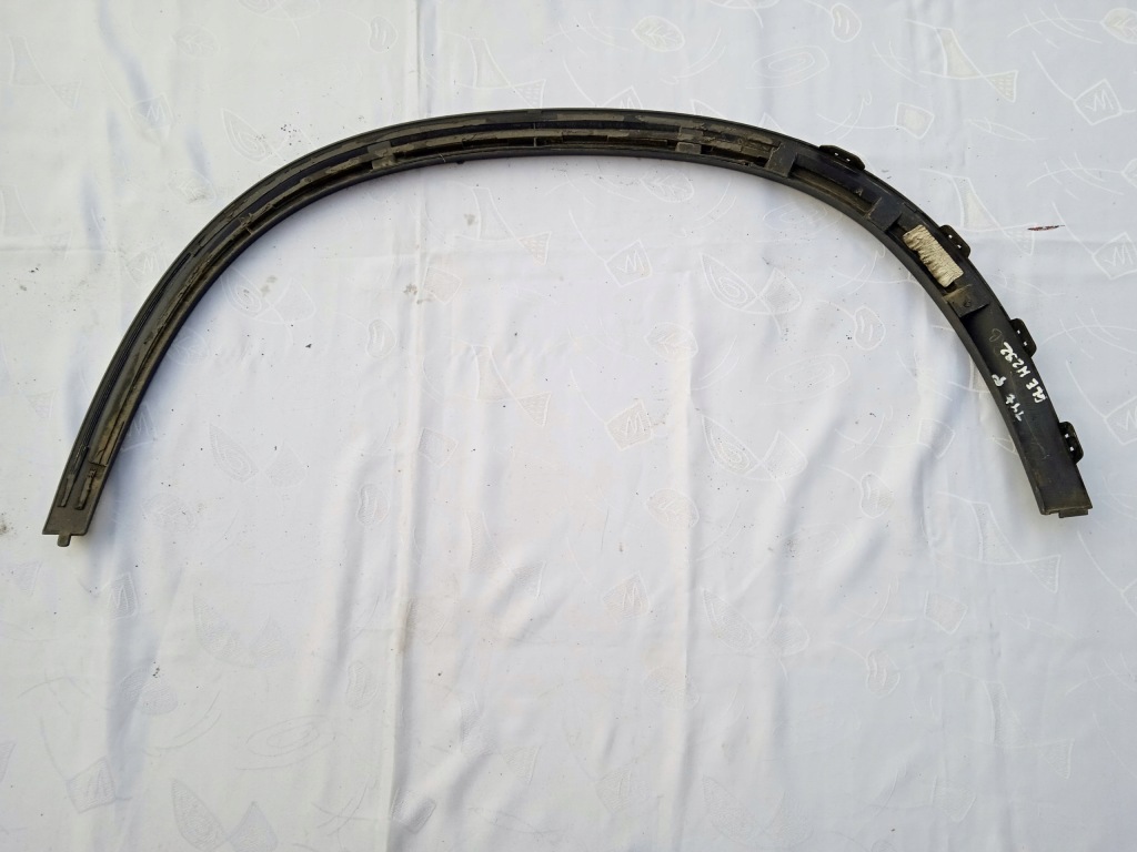 фото №8, Молдинг крыла задняя правая mercedes gle w292