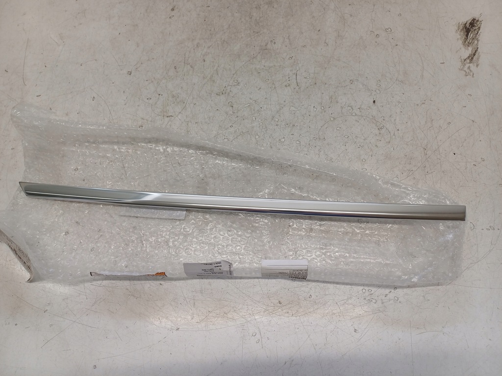 фото №2, Volkswagen vw t-roc 17- молдинг хром лівий задня 2ga839643h - nowa