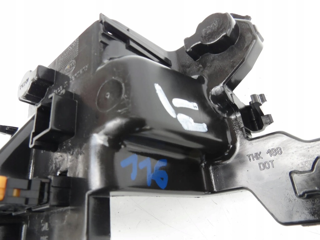 фото №7, Вкладыш лампы правый задняя задний volvo s80 ii