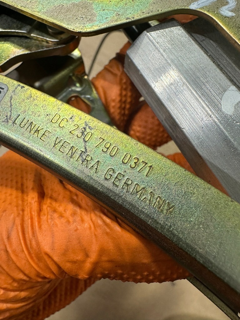 Привід дах ліва, петля ліва, кришки mercedes sl r230, w230 h2 Недорого