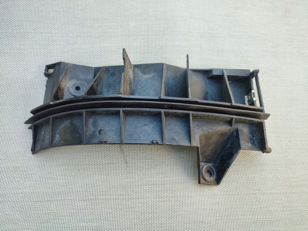 фото №1, Направляющая бампера pod фара левый задняя audi a3 8l 8l0807377d оригинал