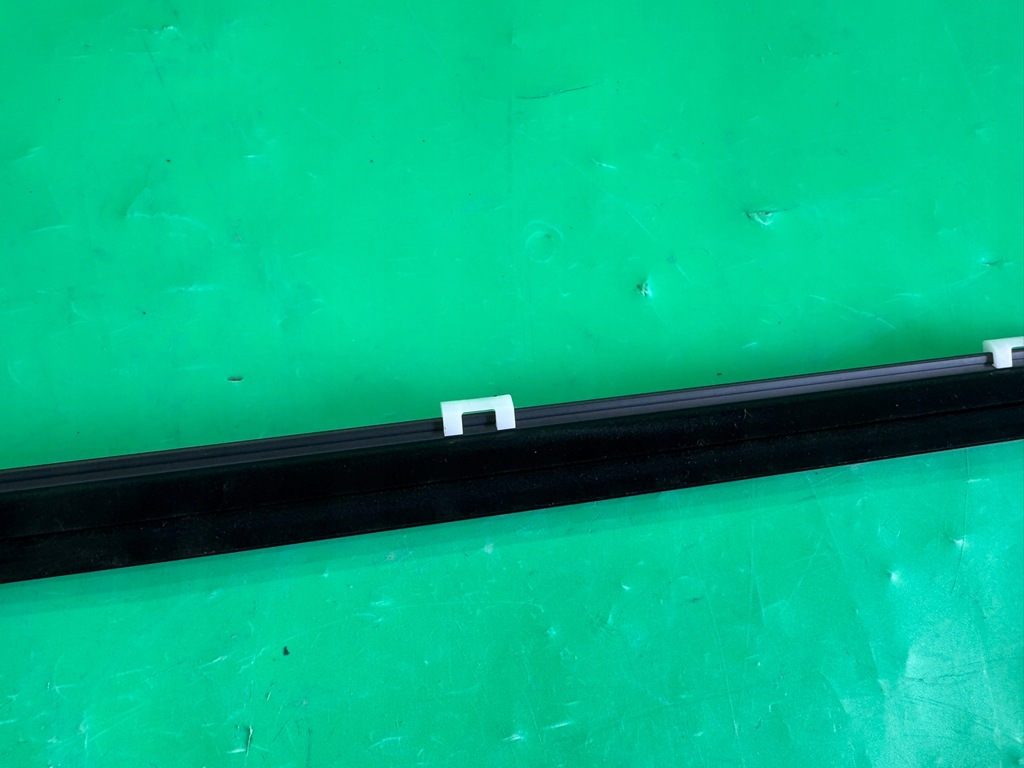 фото №9, Молдинг дверь уплотнитель наружная левая передняя kia ceed i 1 06-