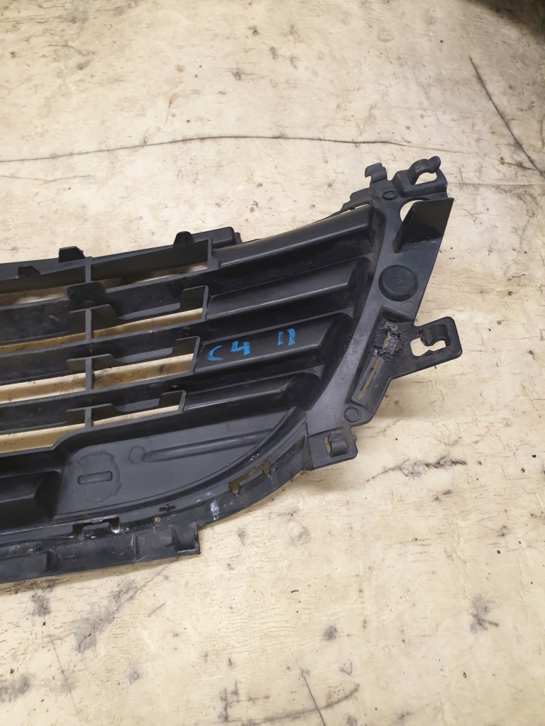 Купити Citroen c4 ii решітка бампера перед 9670503480